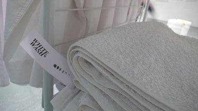 04 White Wash